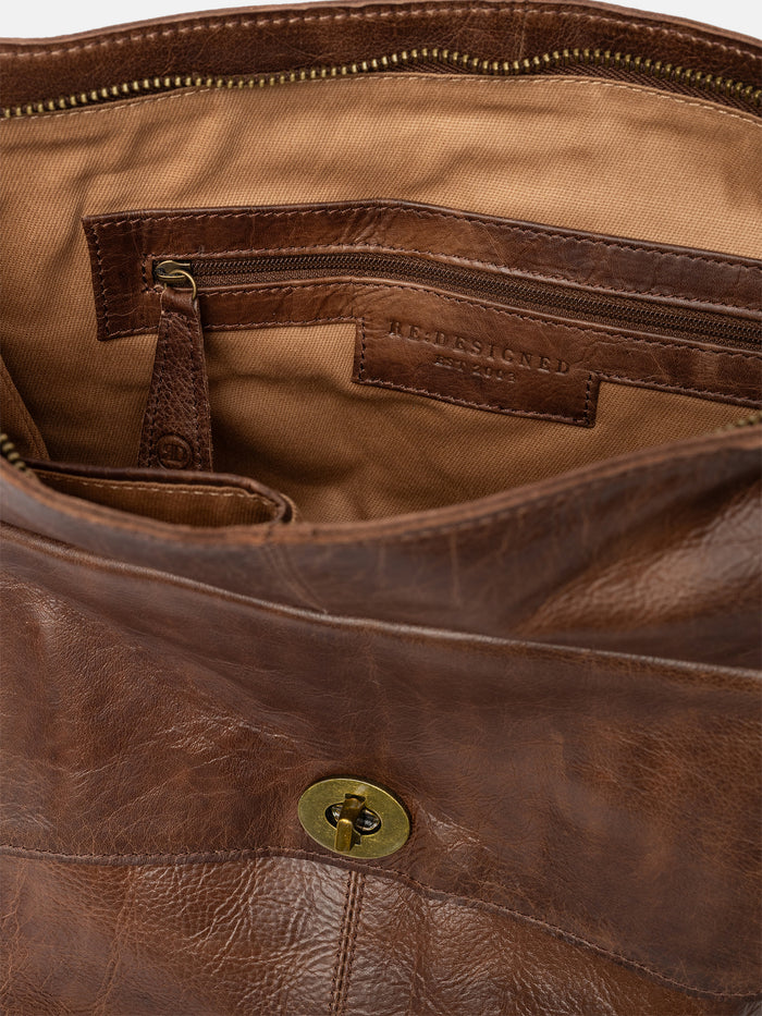 Re-Designed Taske, Woodsmoke, 4871