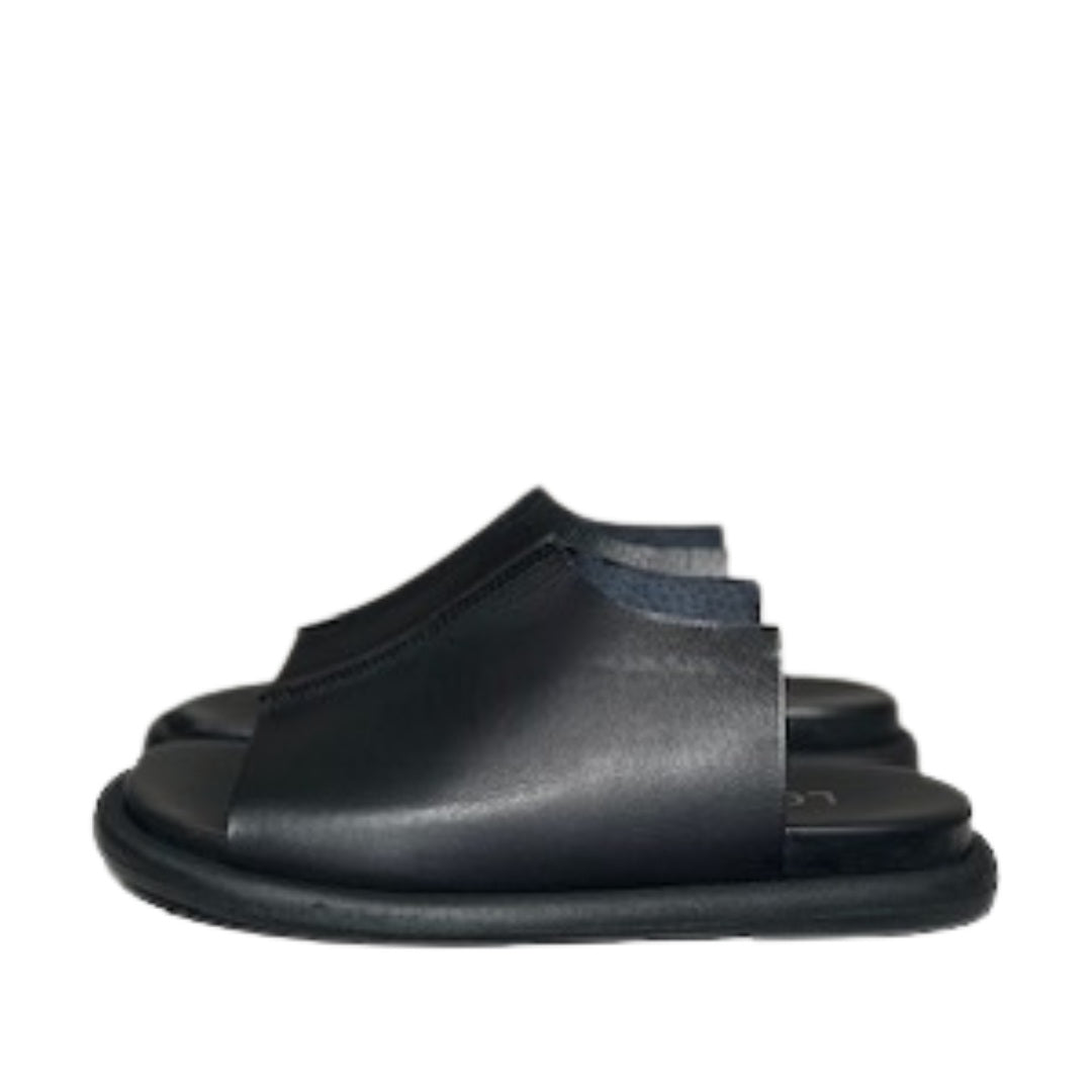 Lofina Slip in Sandal, Sort, 7201