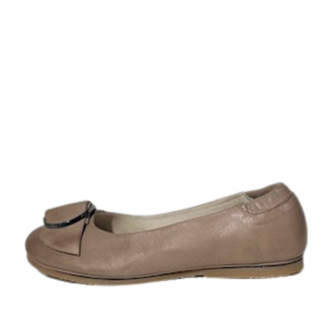 Lofina ballerina, Malto