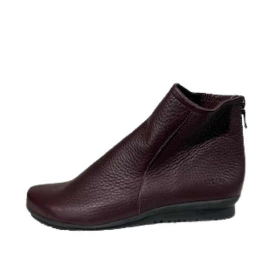 Arche Støvle, Baryky, Othelo, Bordo