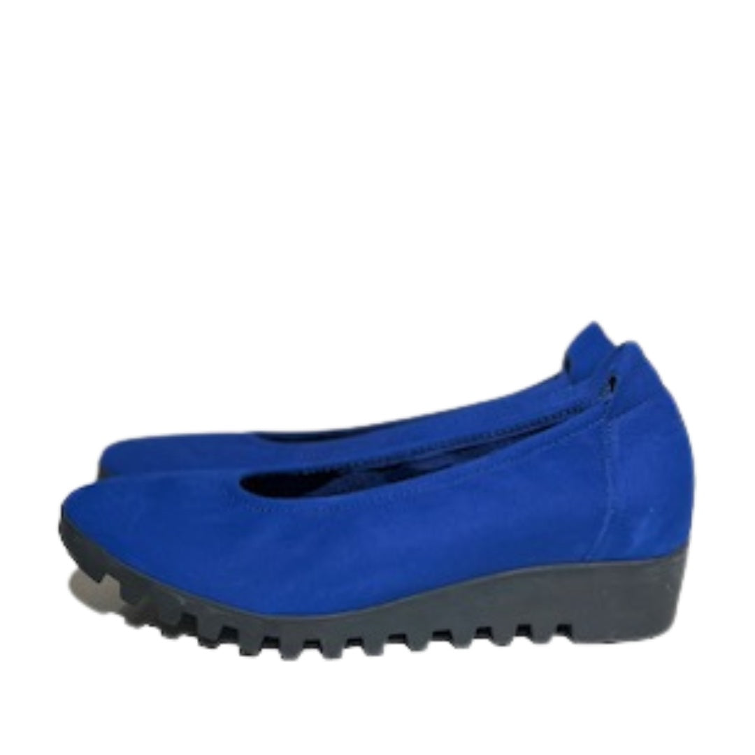 Arche Ballerina, Lomiss, Koba