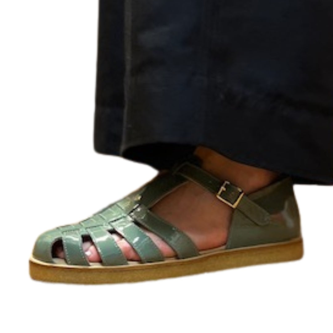 Angulus Sandal med hælkap og lukket tå, Saga Green, 5516