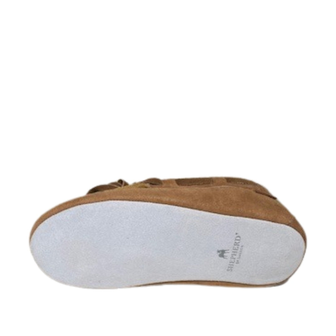 Shepherd of Sweden Daisy chestnut