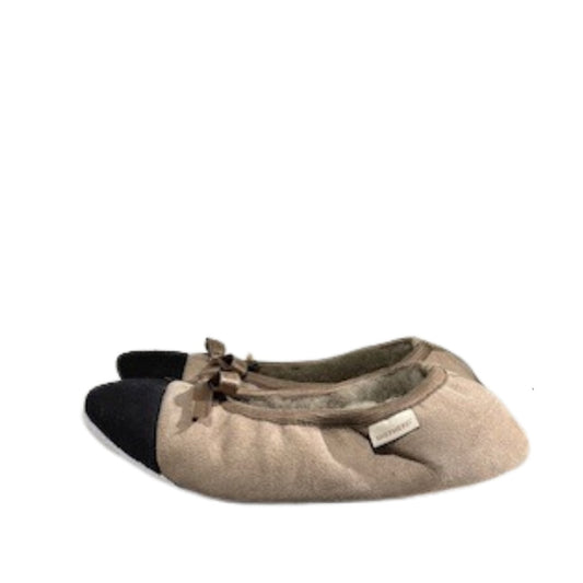 Shepherd of Sweden, Saga ballerina hjemmesko i to farver