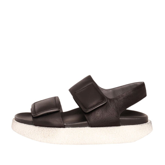 Lofina sandal, sort